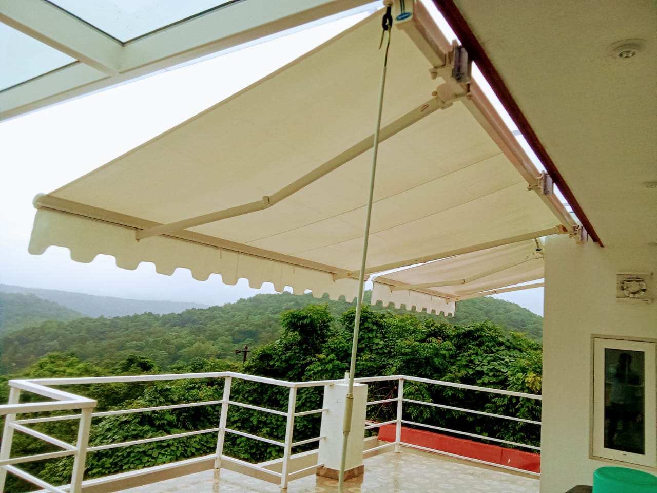 Retractable Awning