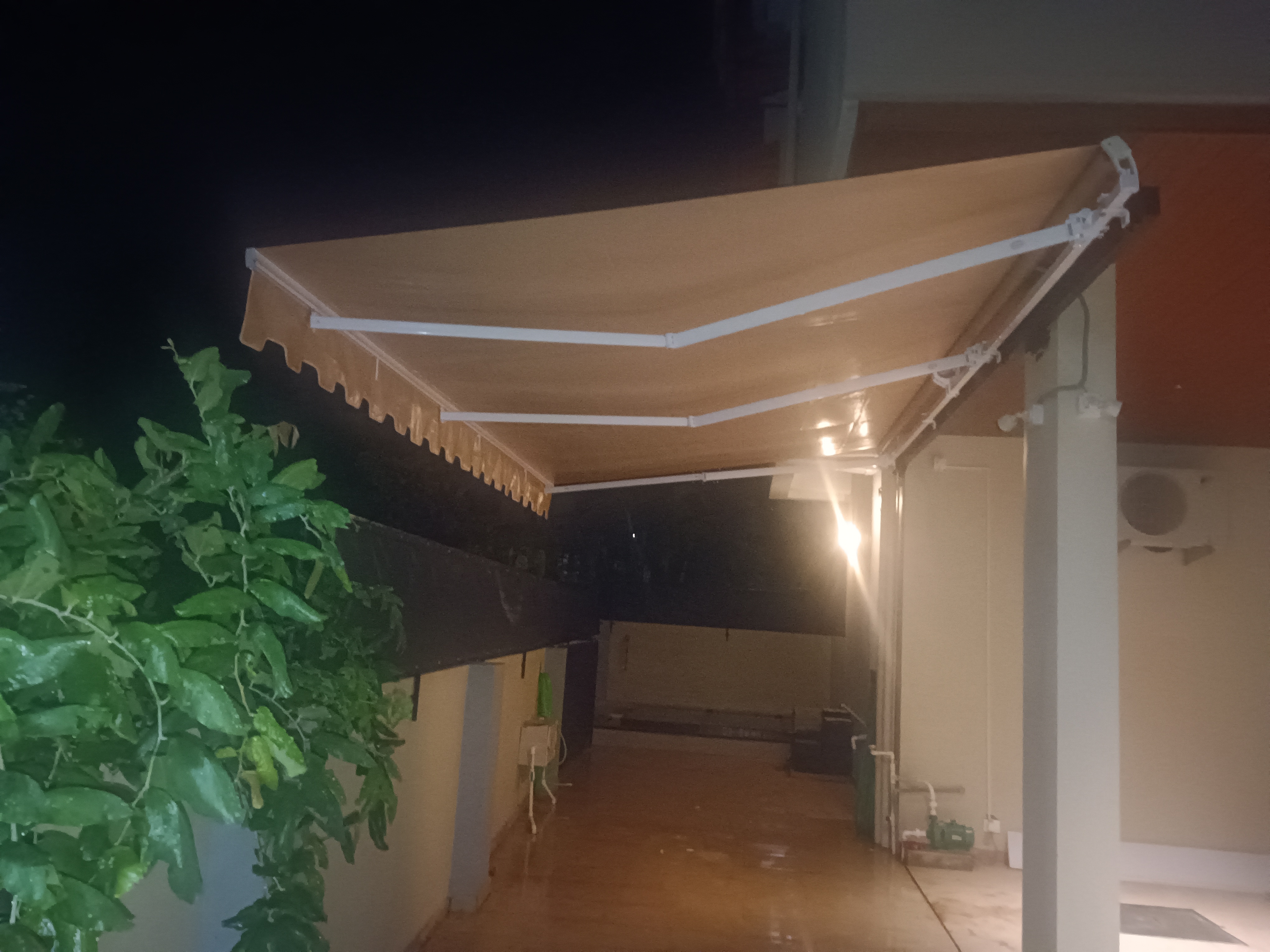 Retractable Awning
